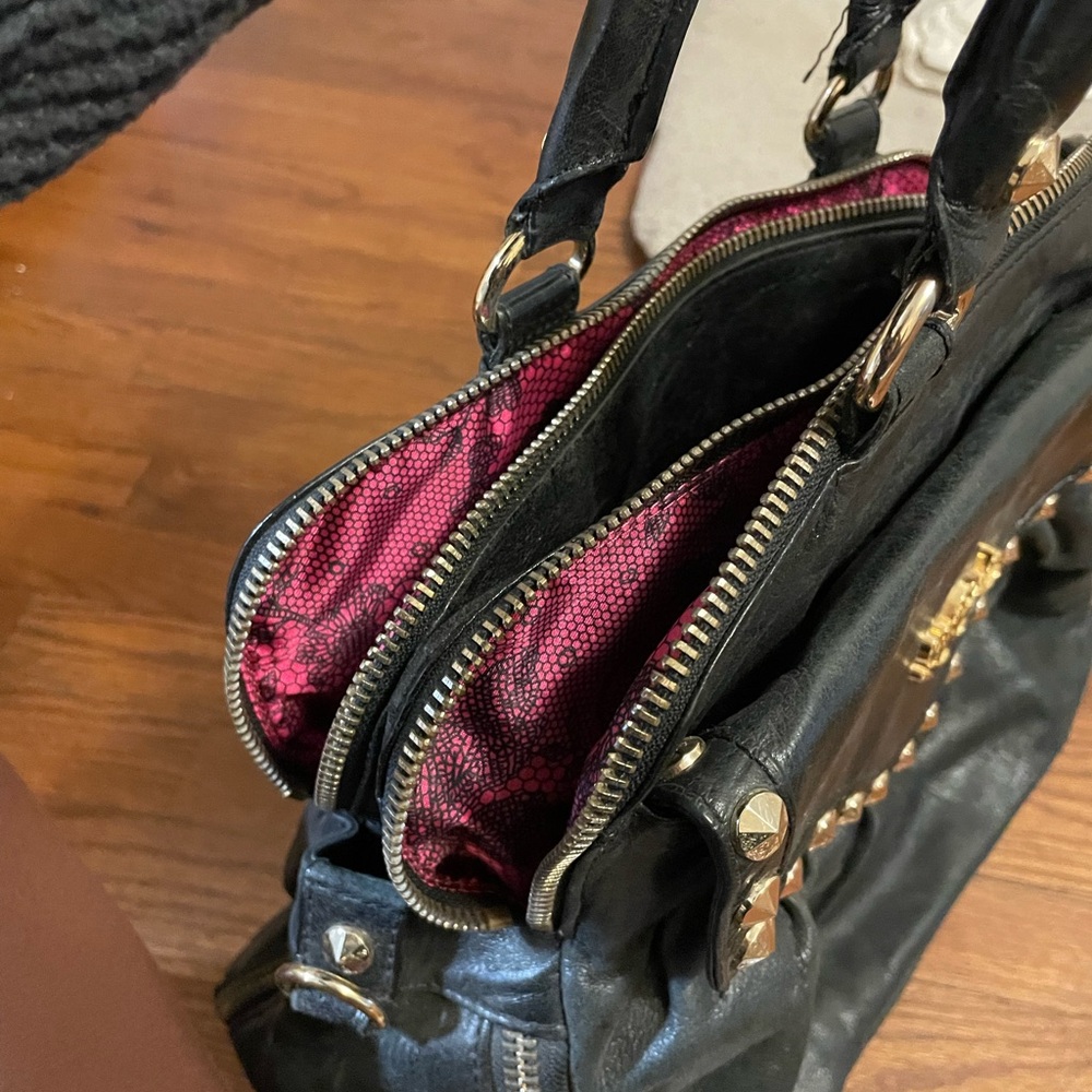 Betsey Johnson Black Handbag with Gold Accents - Picture 5 of 5